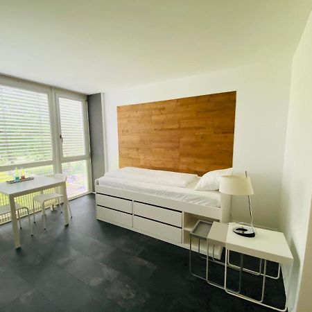 Work & Live Apartments 弗劳恩费尔德 外观 照片